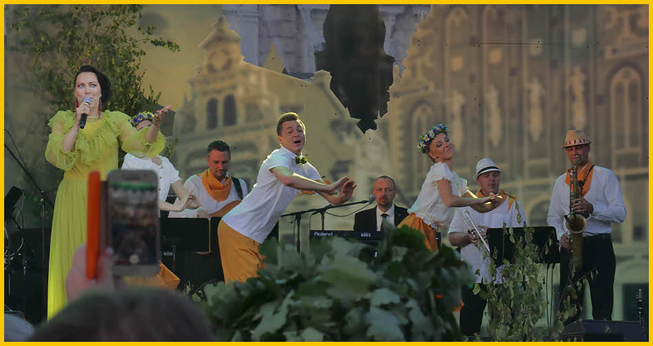 Stage Show at<BR>Summer Solstice Holiday